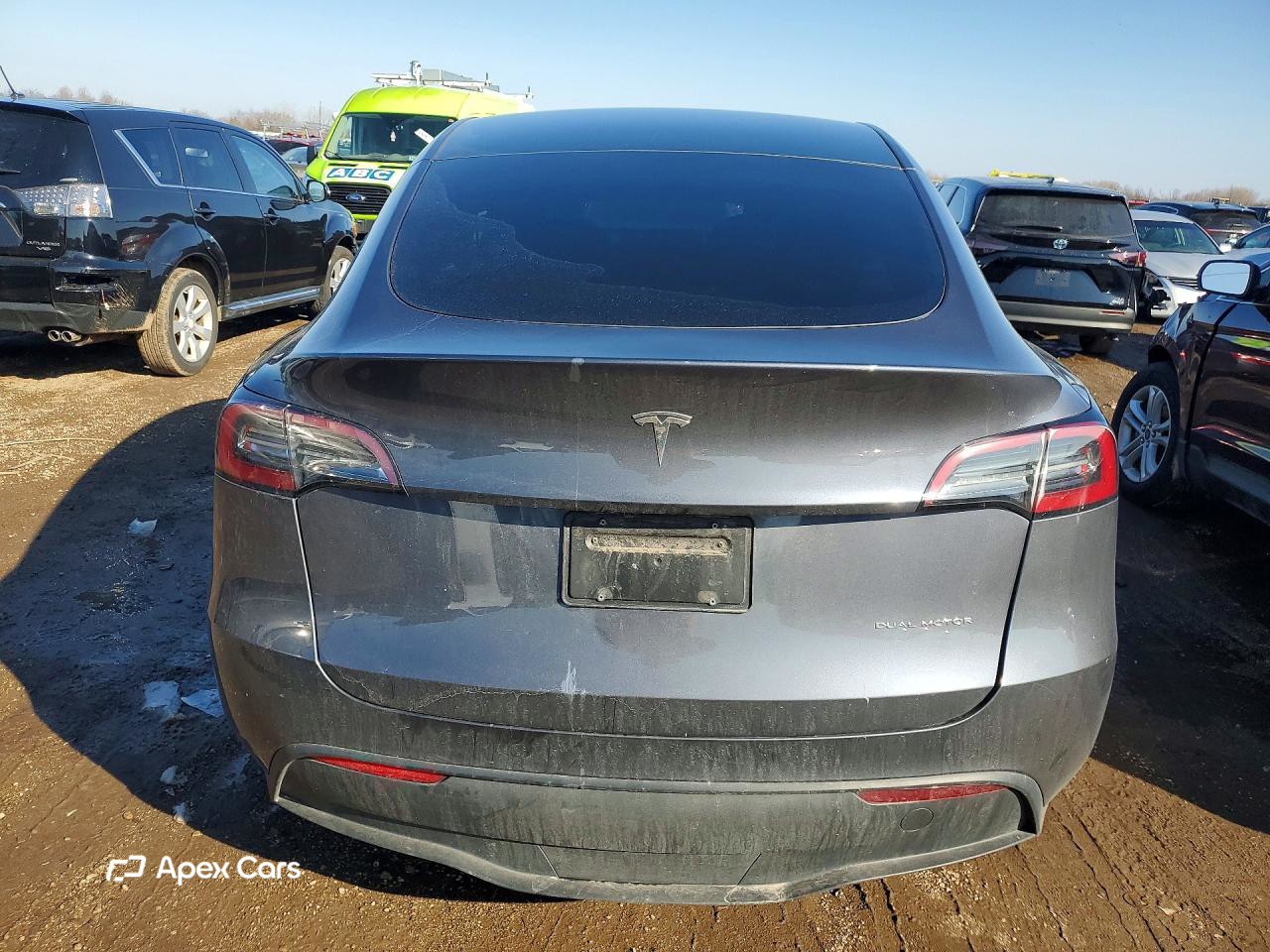 Tesla Model Y 2023