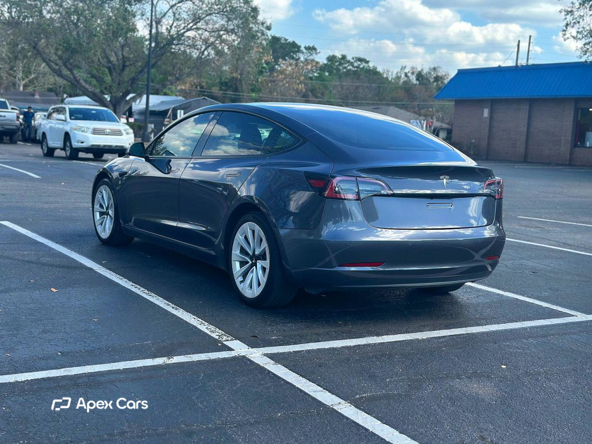Tesla Model 3 2022