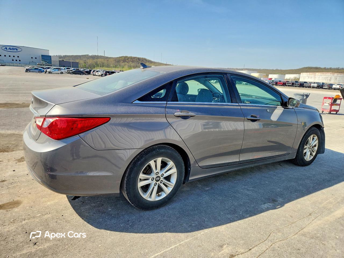 Hyundai Sonata 2011