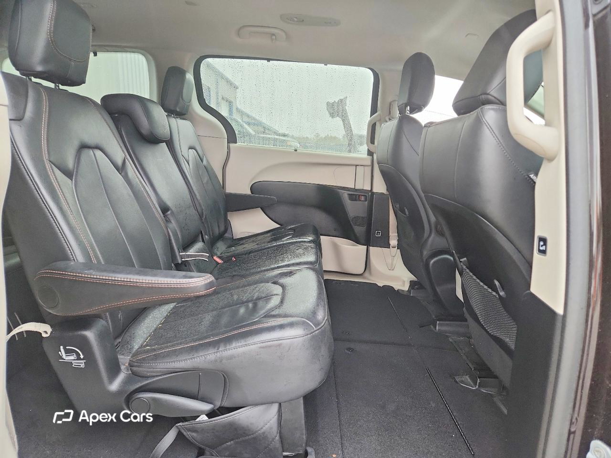 Chrysler Pacifica 2017