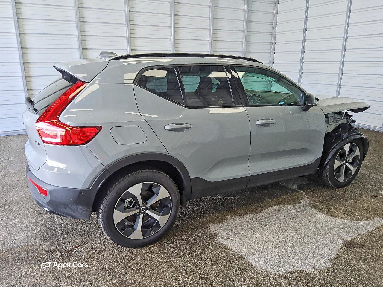 Volvo XC40 2026