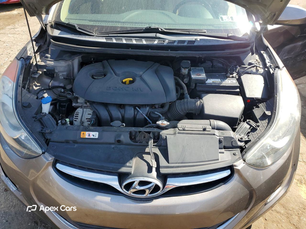 Hyundai Elantra 2013
