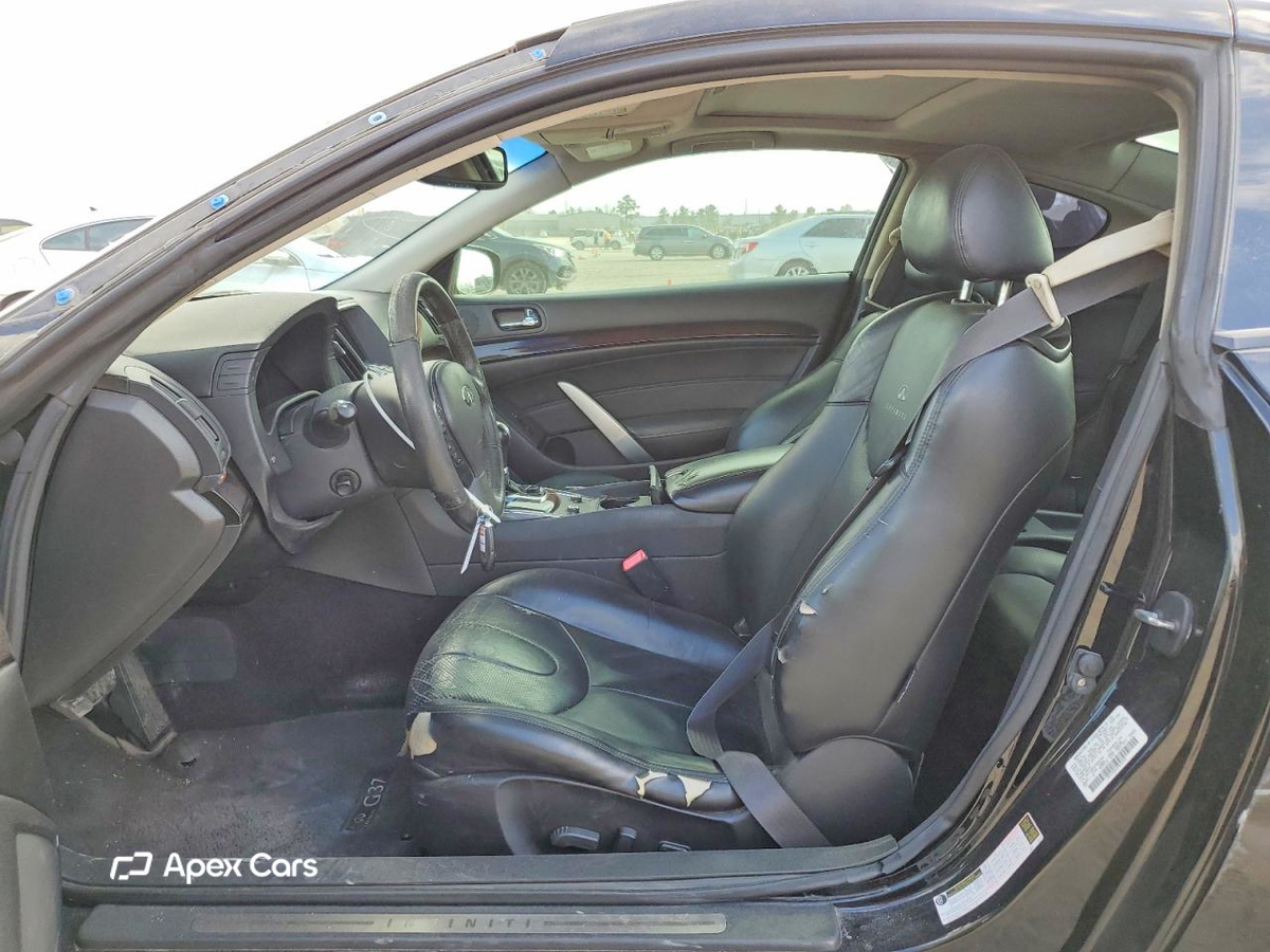 Infiniti G 2012
