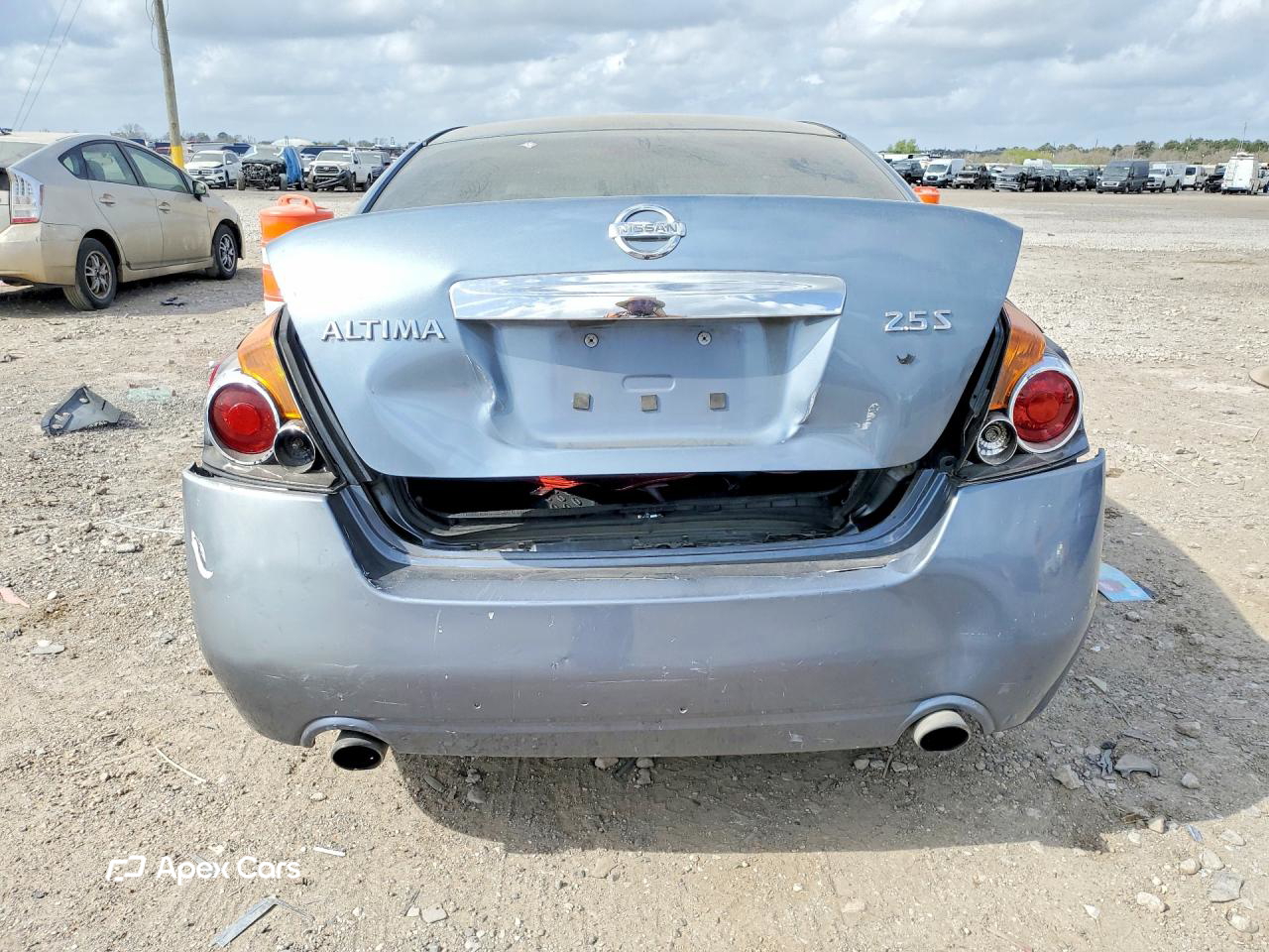 Nissan Altima 2010