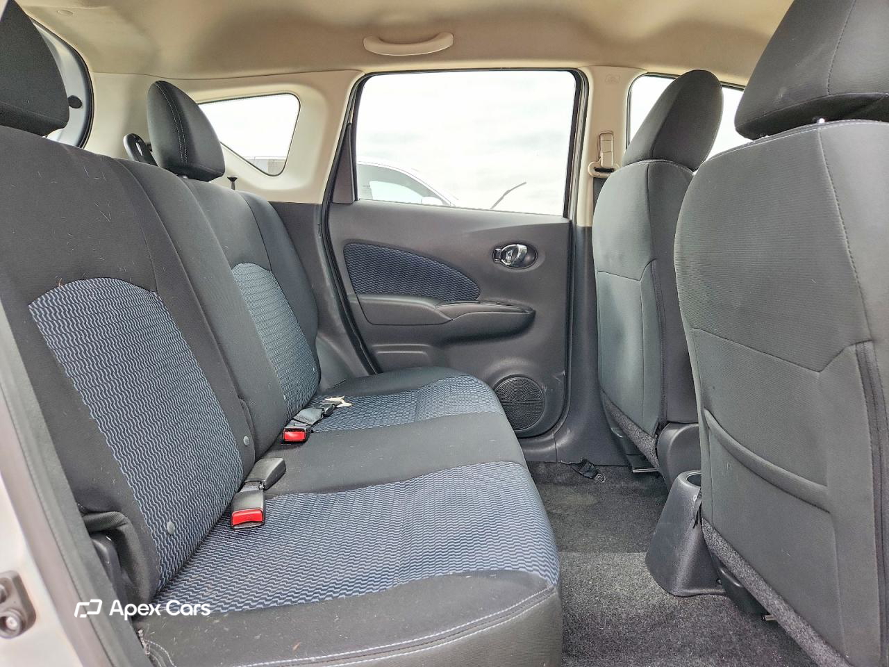 Nissan Versa 2016