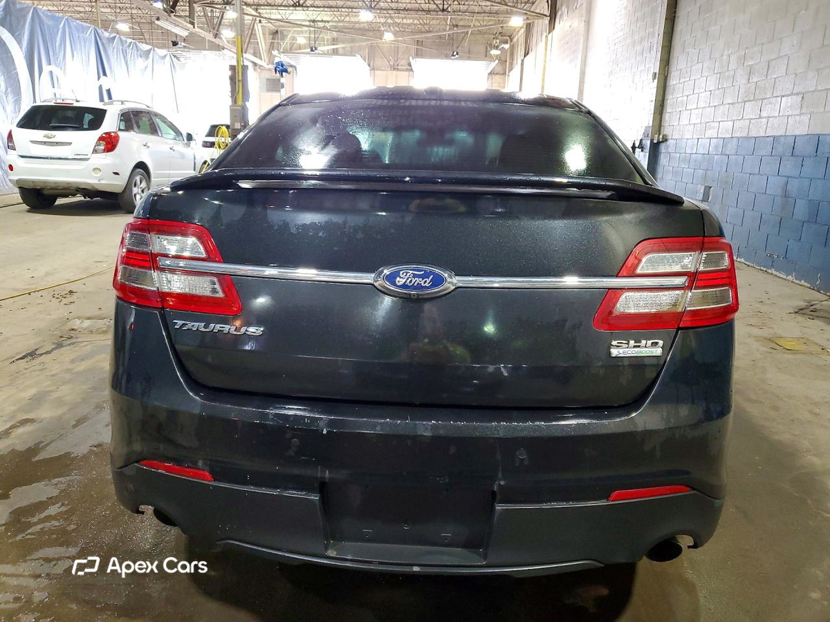 Ford Taurus 2015