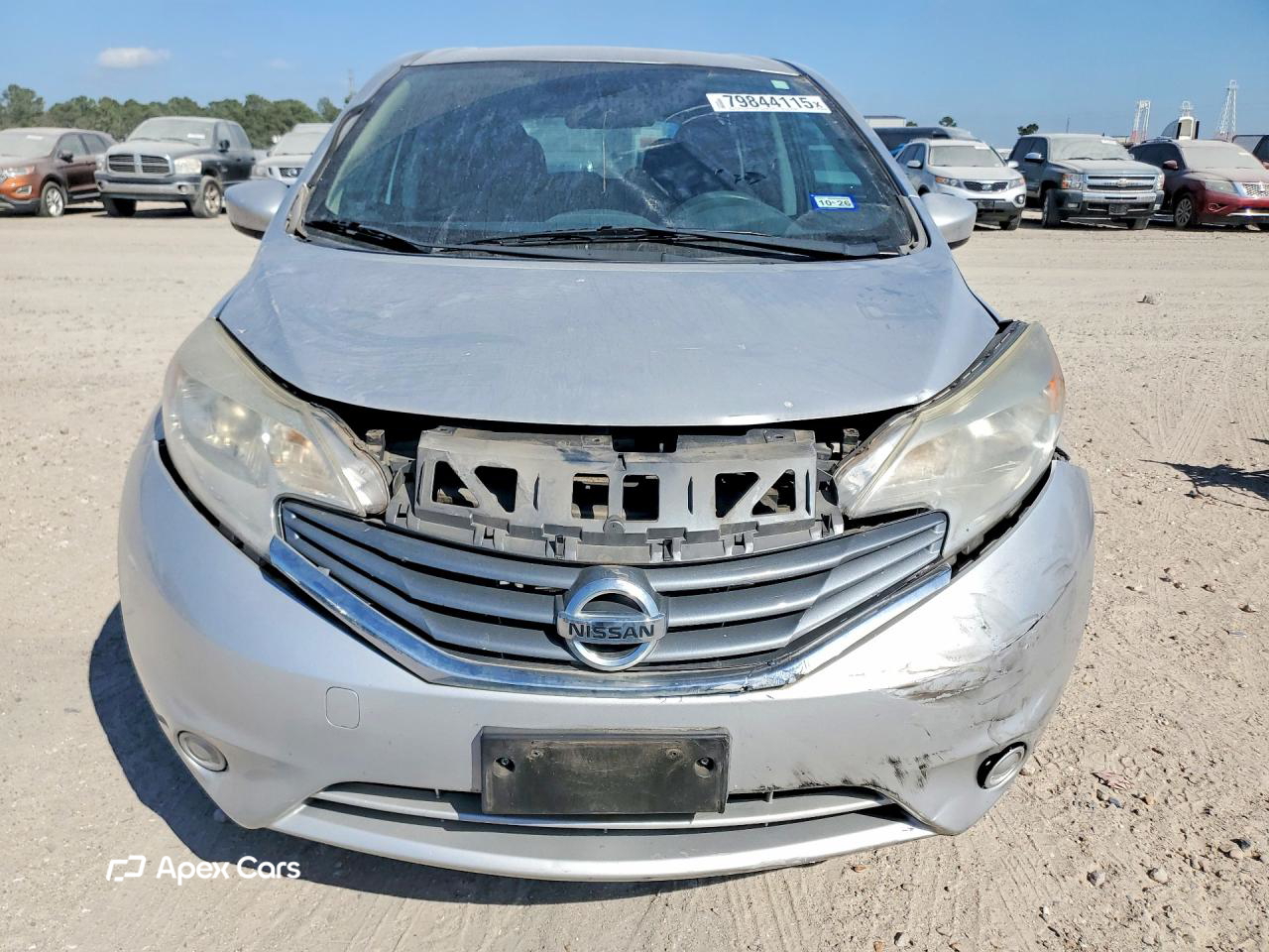 Nissan Versa 2015