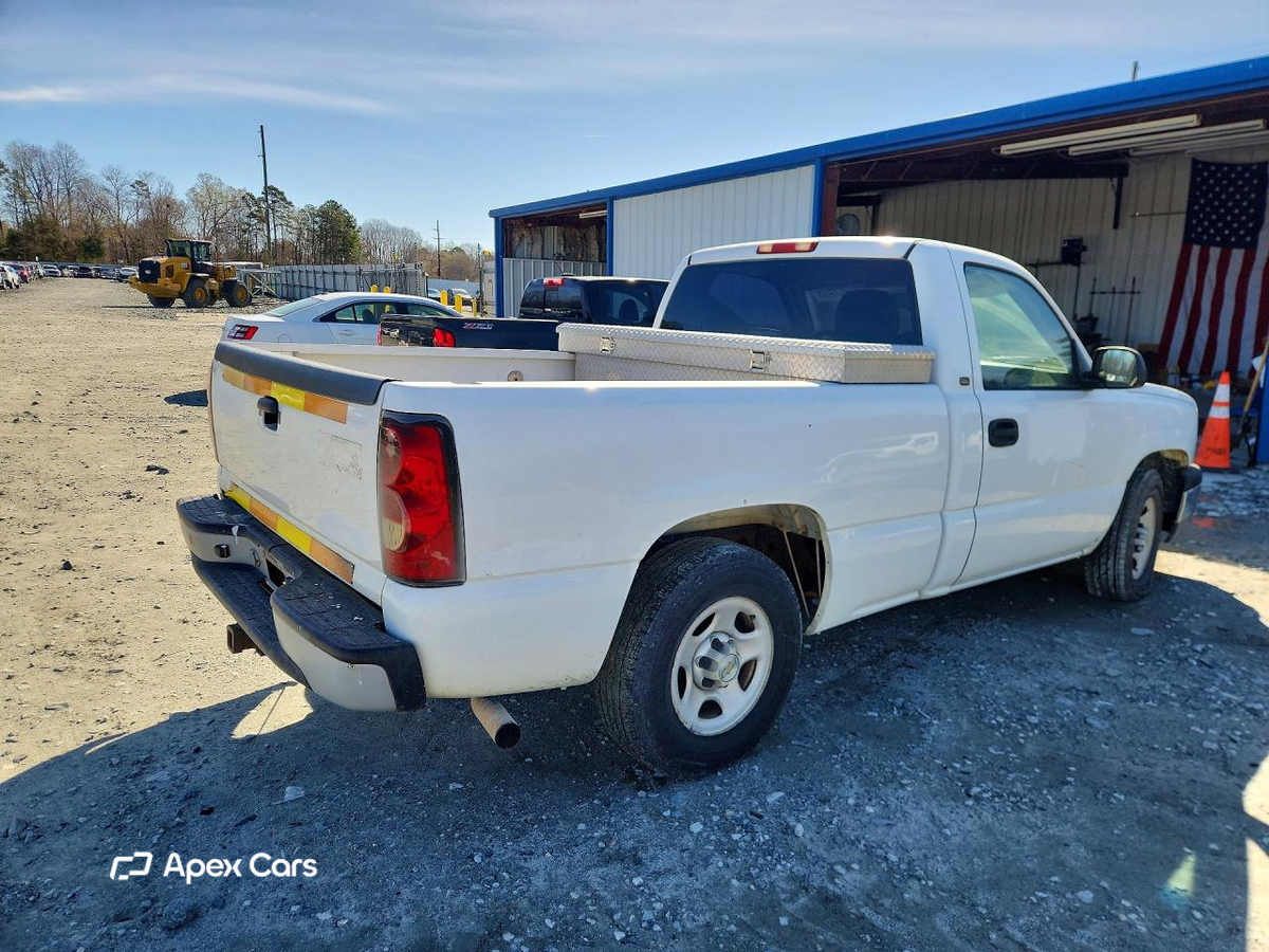 Chevrolet Silverado 2004