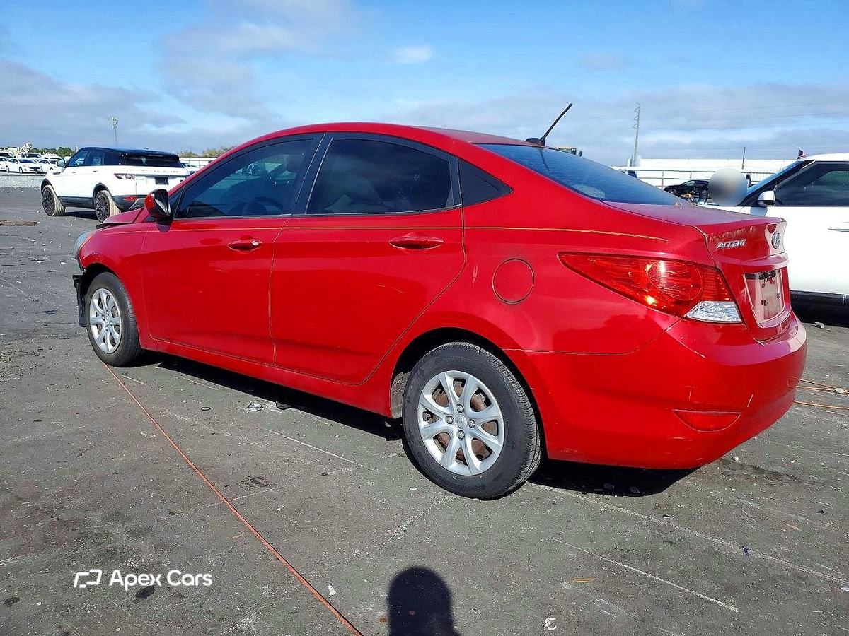 Hyundai Accent 2013