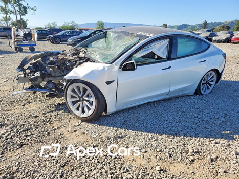 Tesla Model 3 2023 - Image 1 of 13