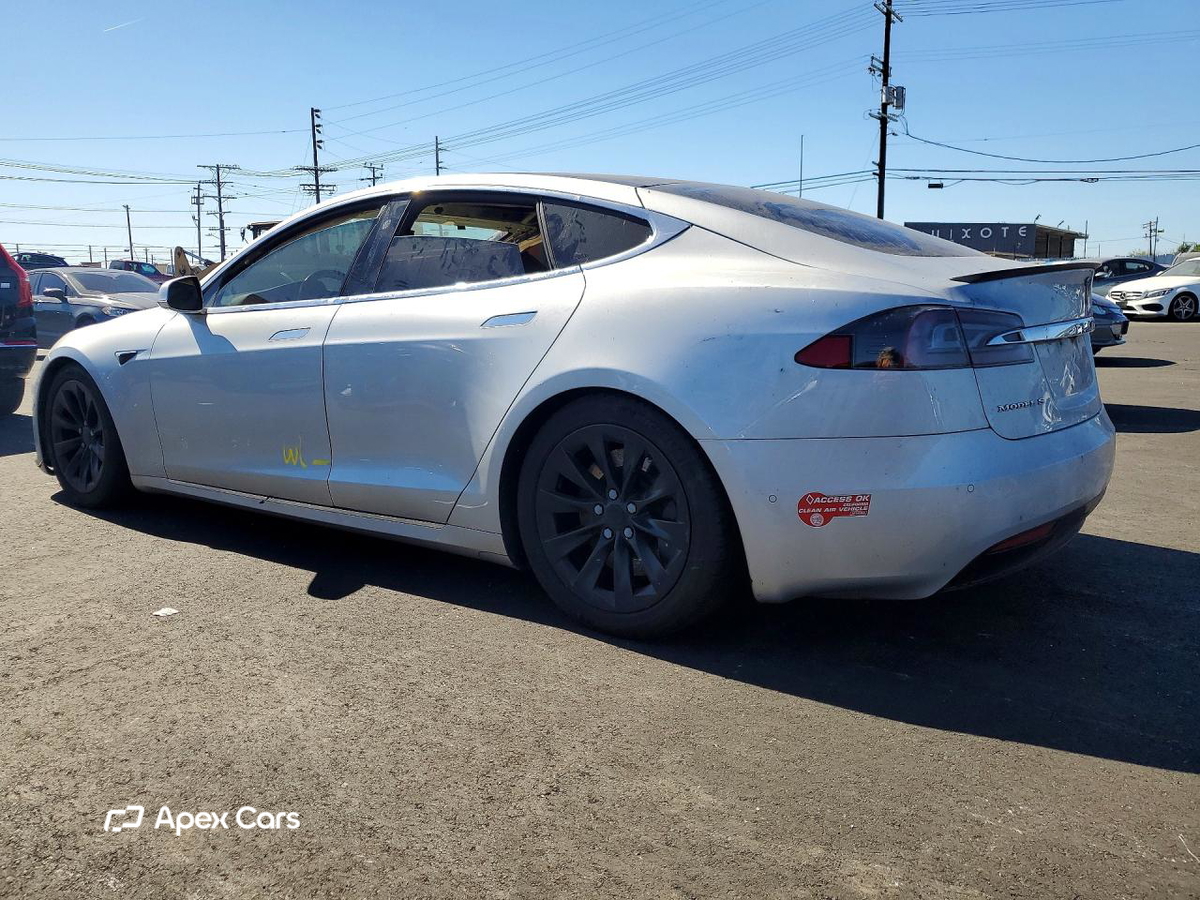 Tesla Model S 2018