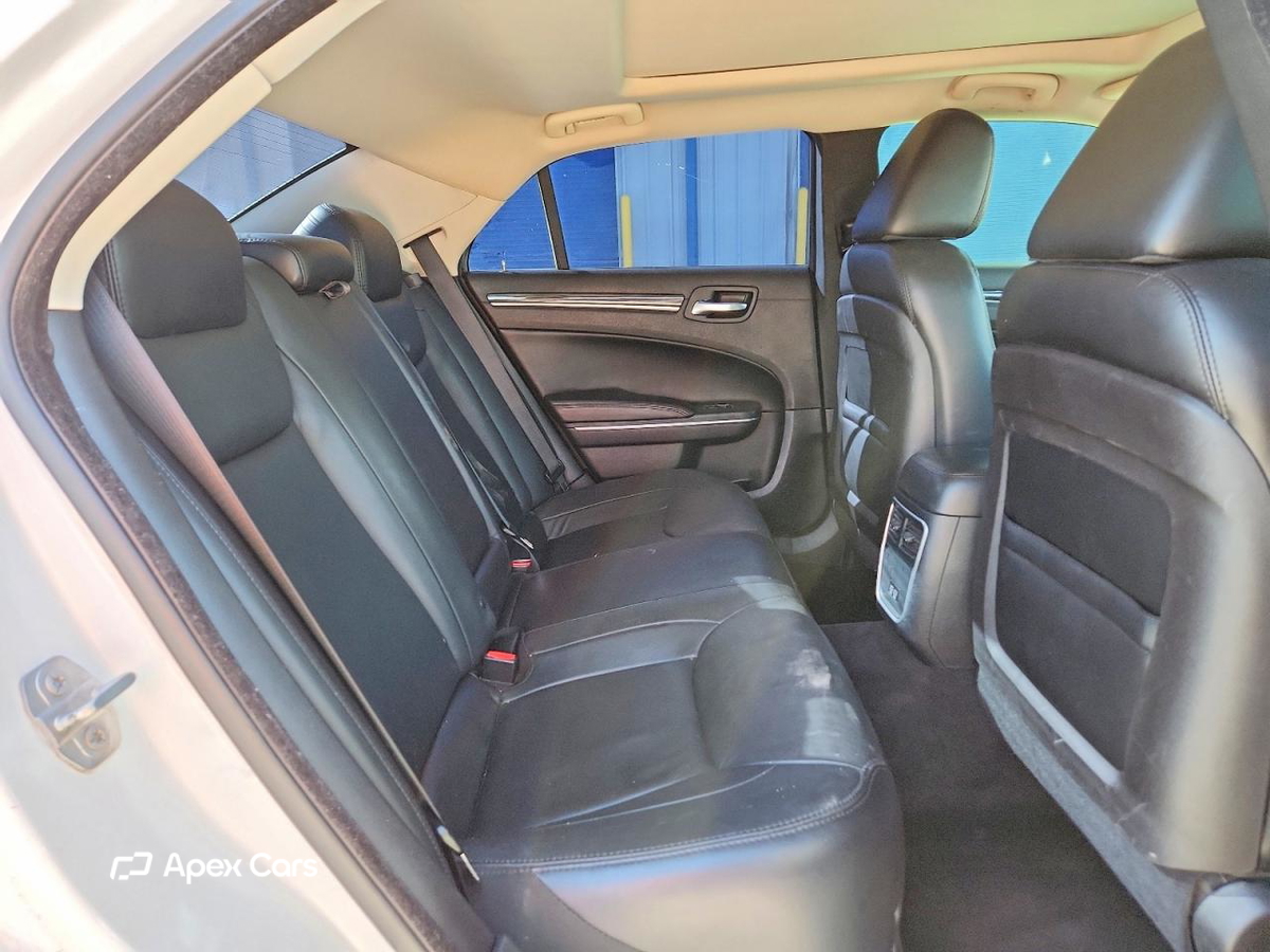 Chrysler 300 2015