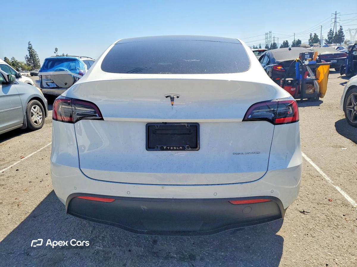 Tesla Model Y 2020