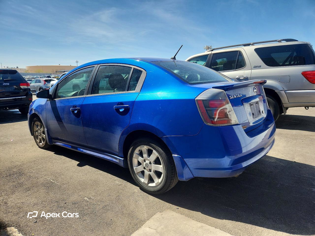 Nissan Sentra 2011