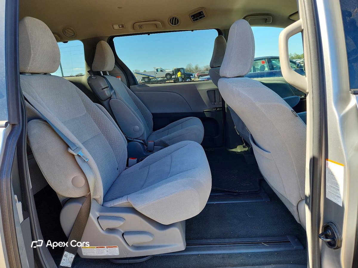 Toyota Sienna 2017