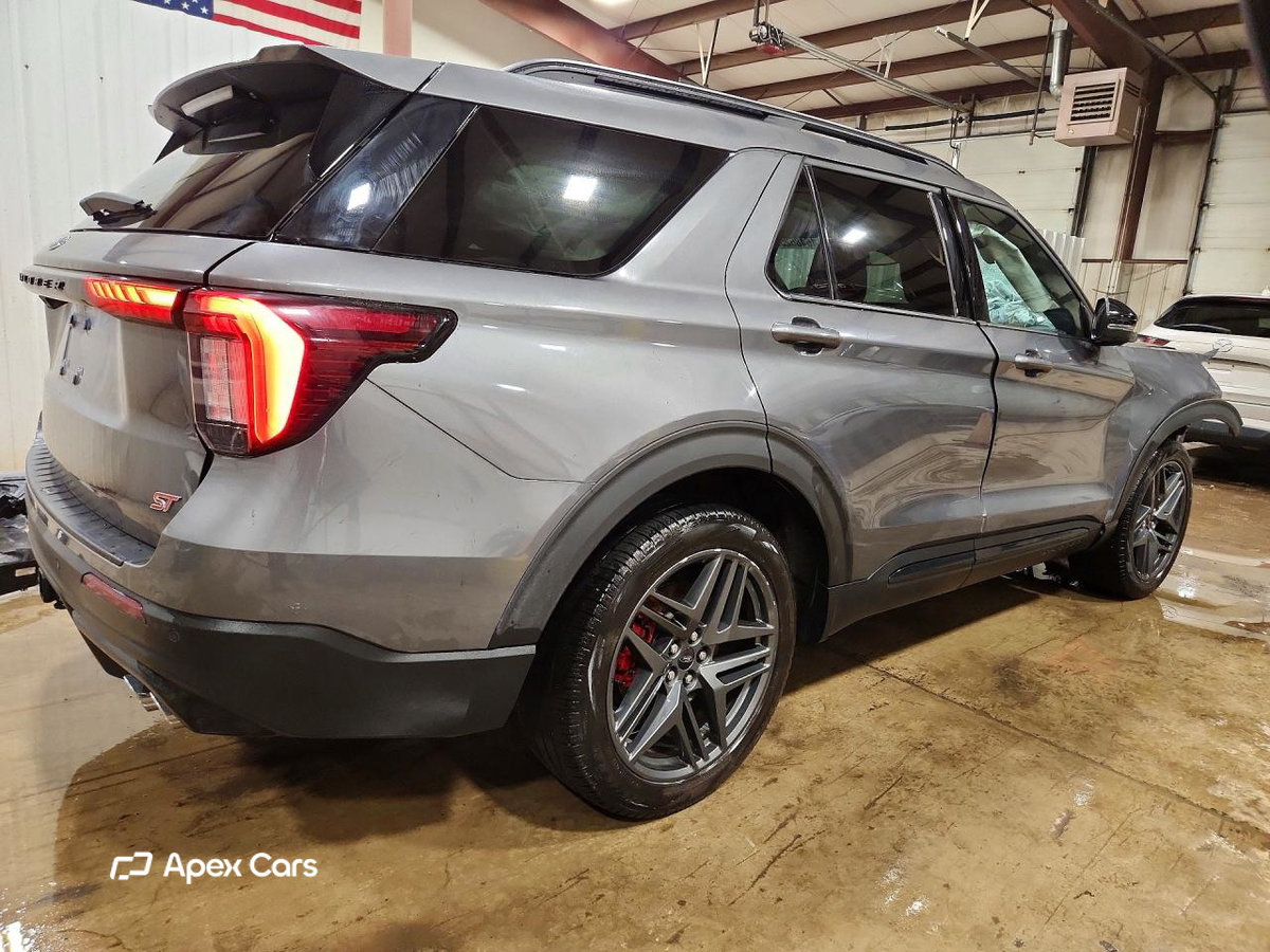 Ford Explorer 2025