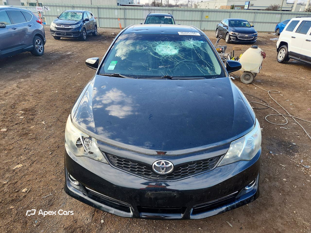 Toyota Camry 2012