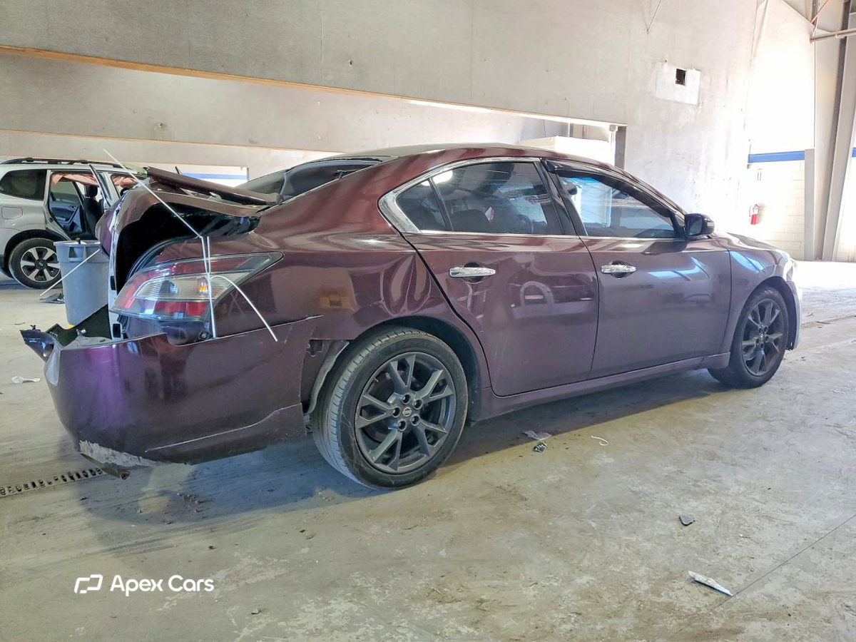 Nissan Maxima 2014