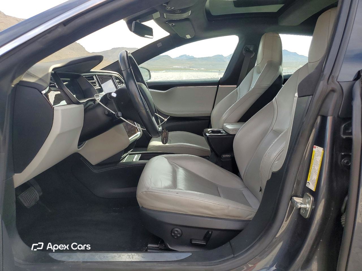Tesla Model S 2016