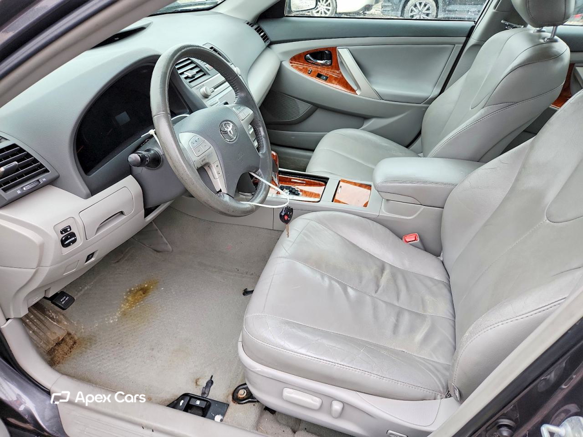 Toyota Camry 2011
