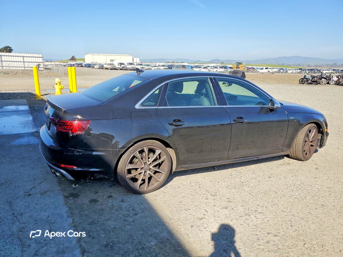 Audi RS4 2018