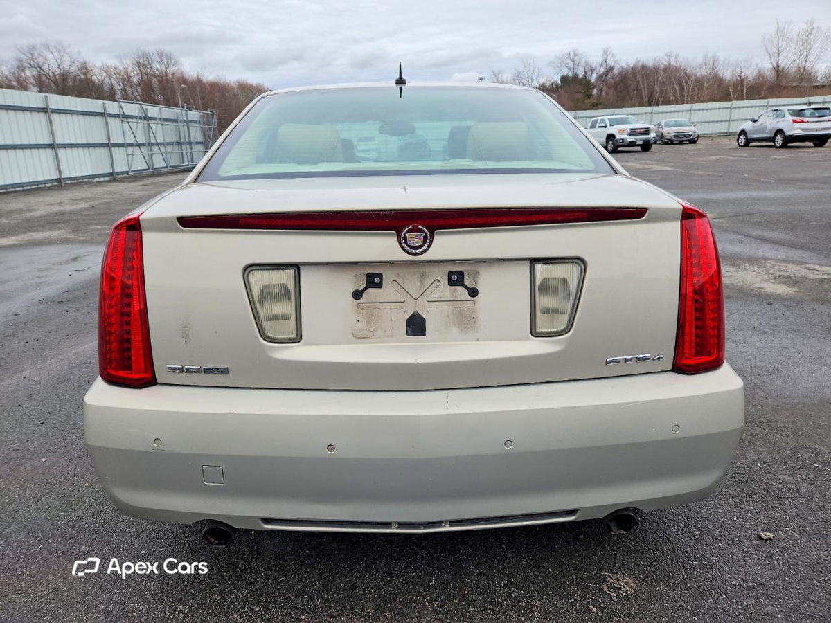 Cadillac STS 2008