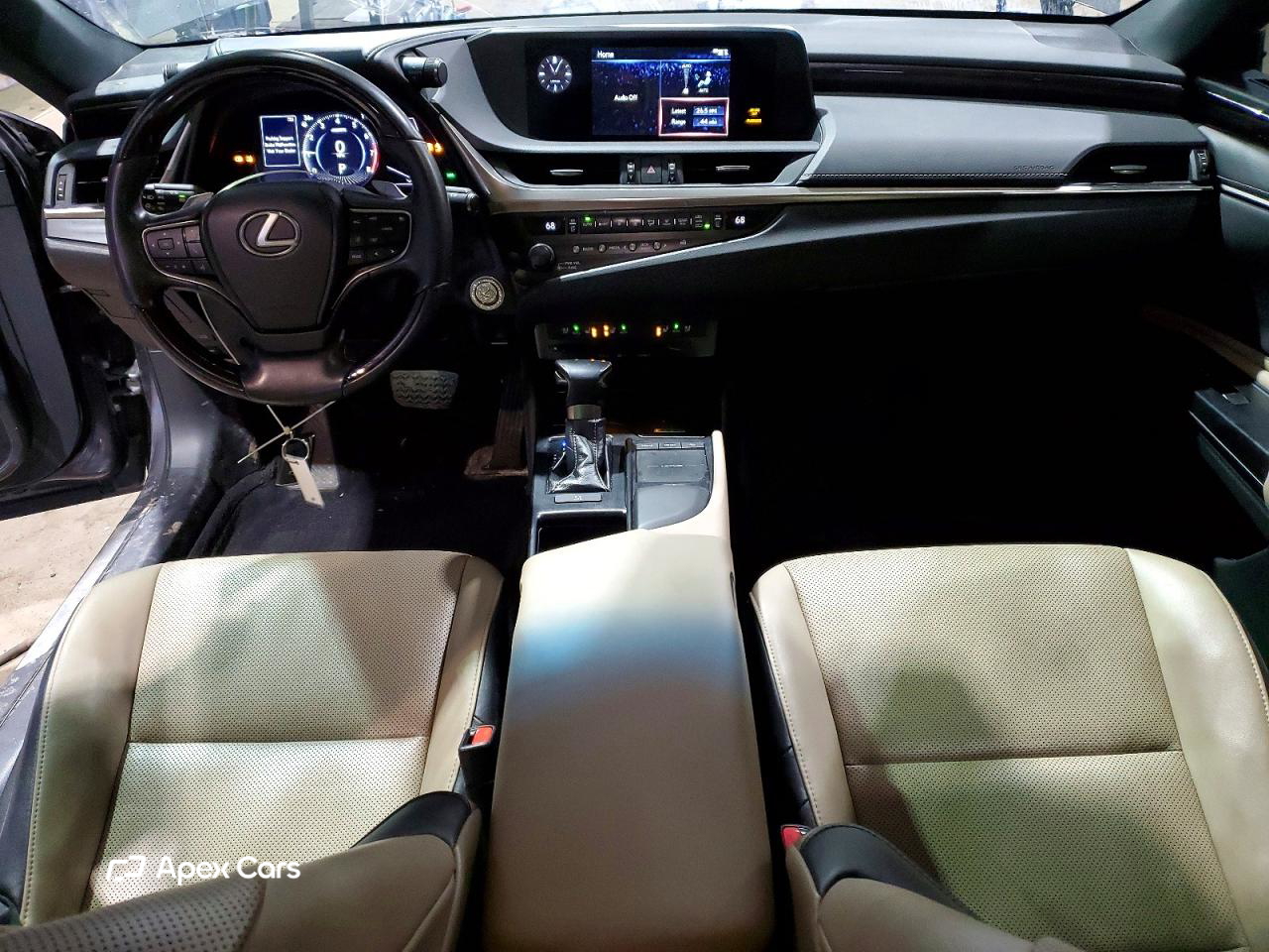 Lexus ES 2020