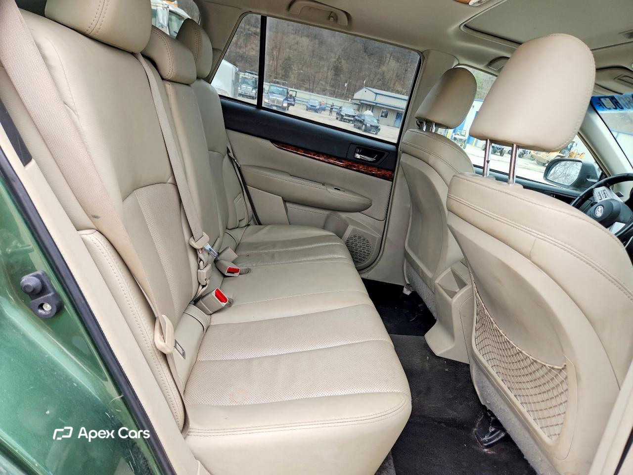 Subaru Outback 2011