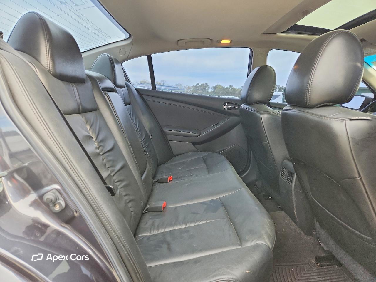 Nissan Altima 2011