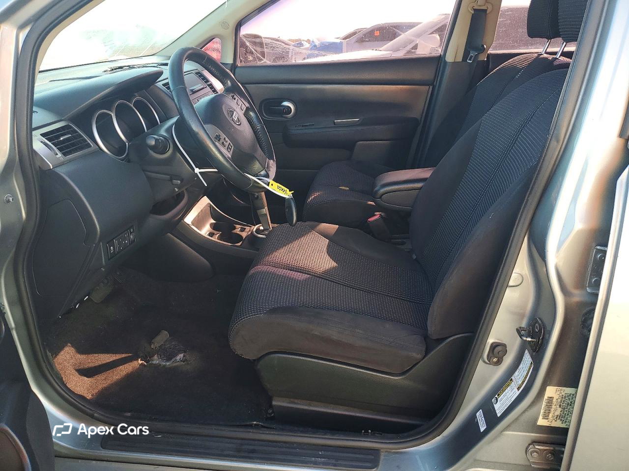 Nissan Versa 2011