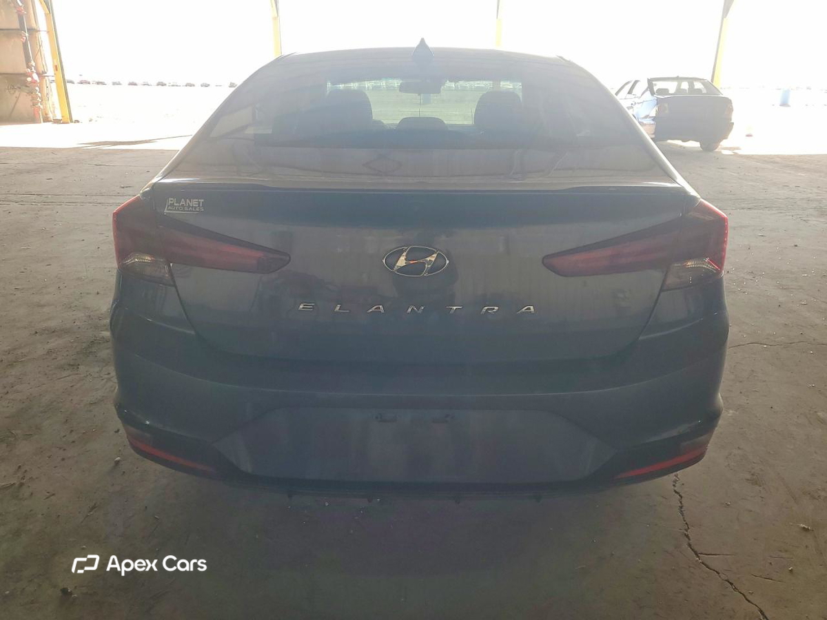 Hyundai Elantra 2020