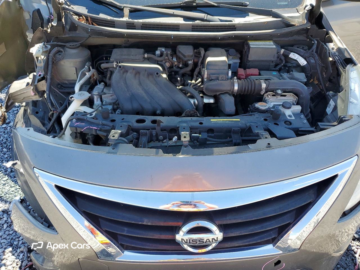 Nissan Versa 2016