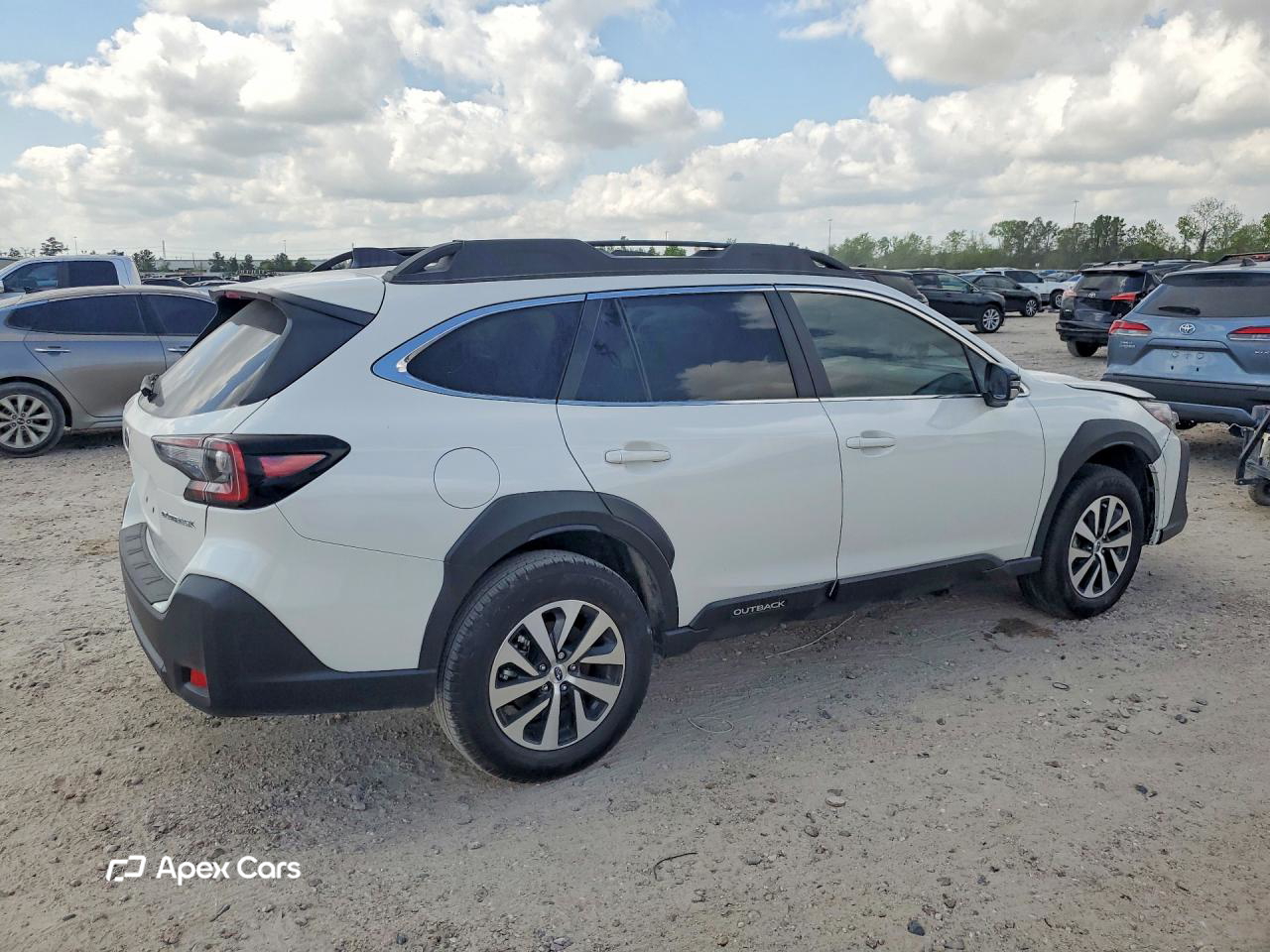 Subaru Outback 2025