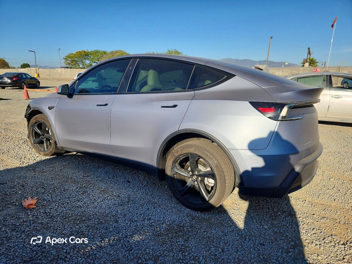 Tesla Model Y 2026