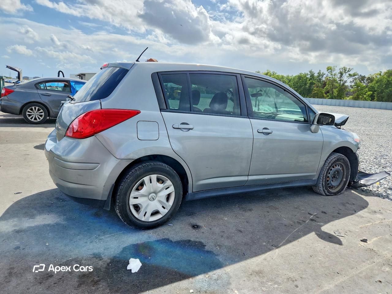 Nissan Versa 2011