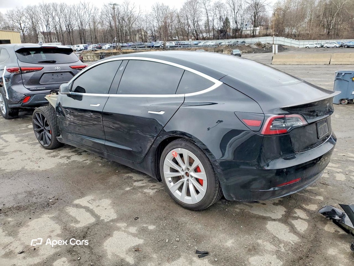Tesla Model 3 2020