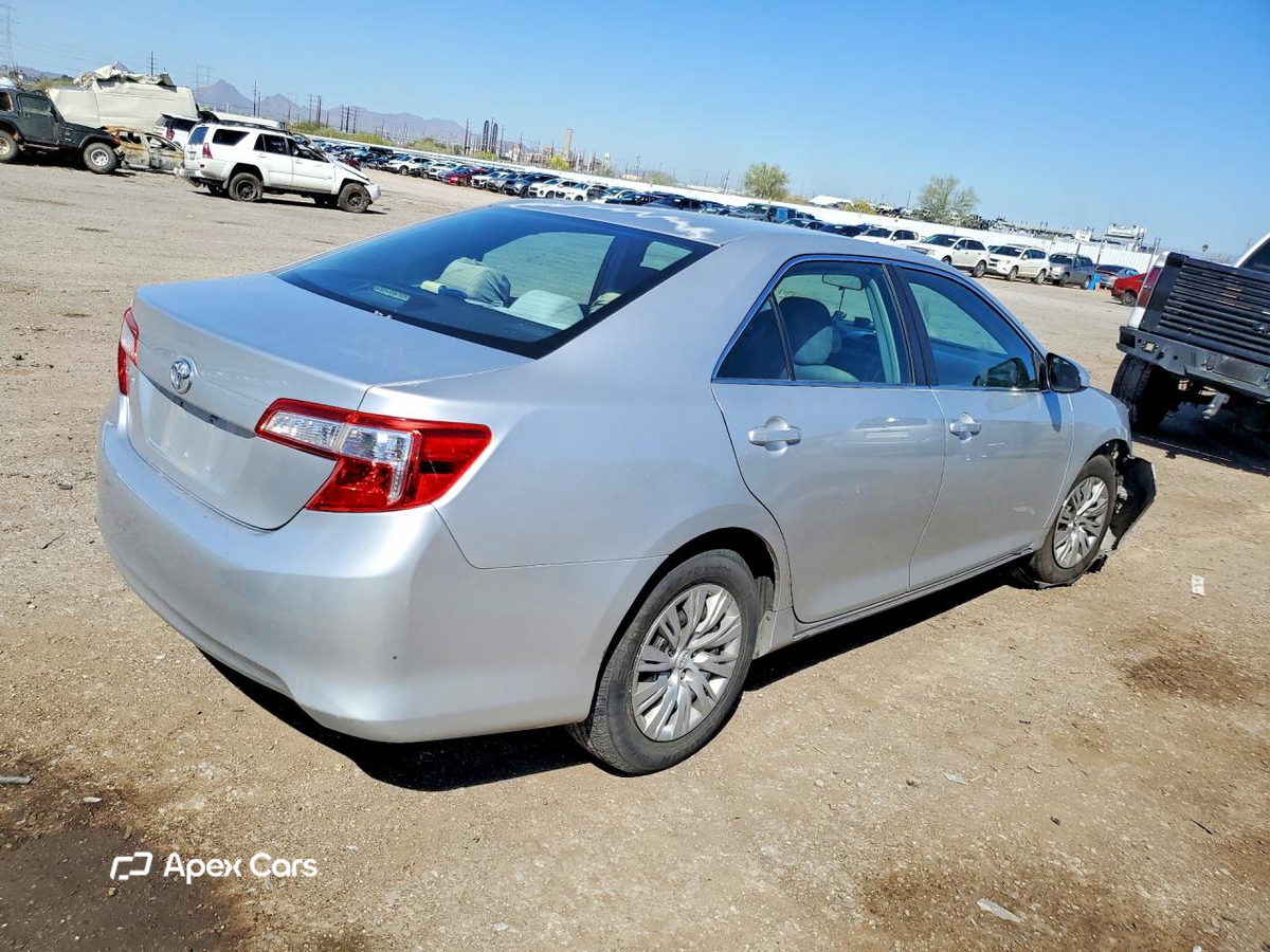 Toyota Camry 2012