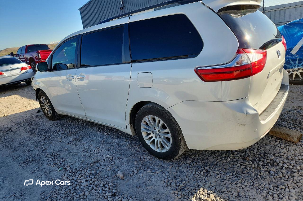 Toyota Sienna 2017