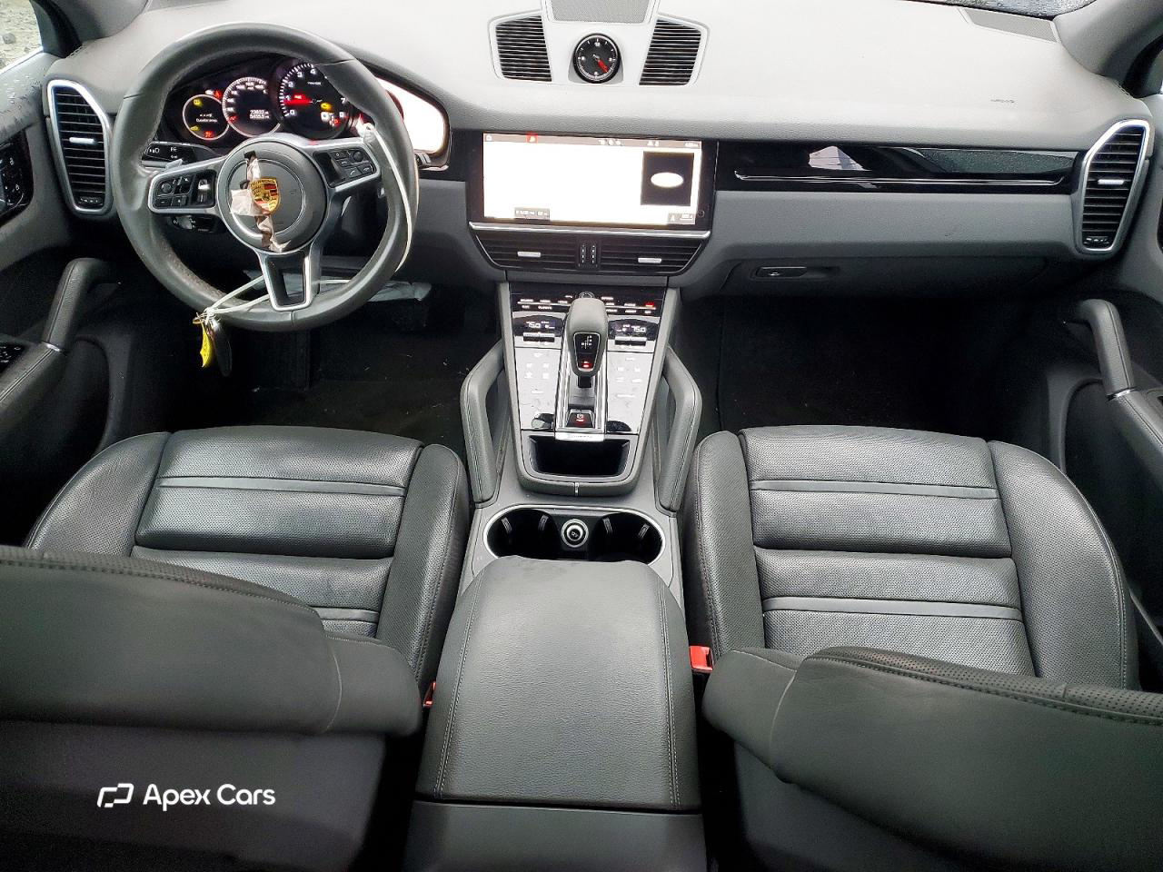 Porsche Cayenne 2021