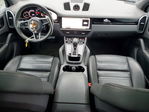 Porsche Cayenne 2021