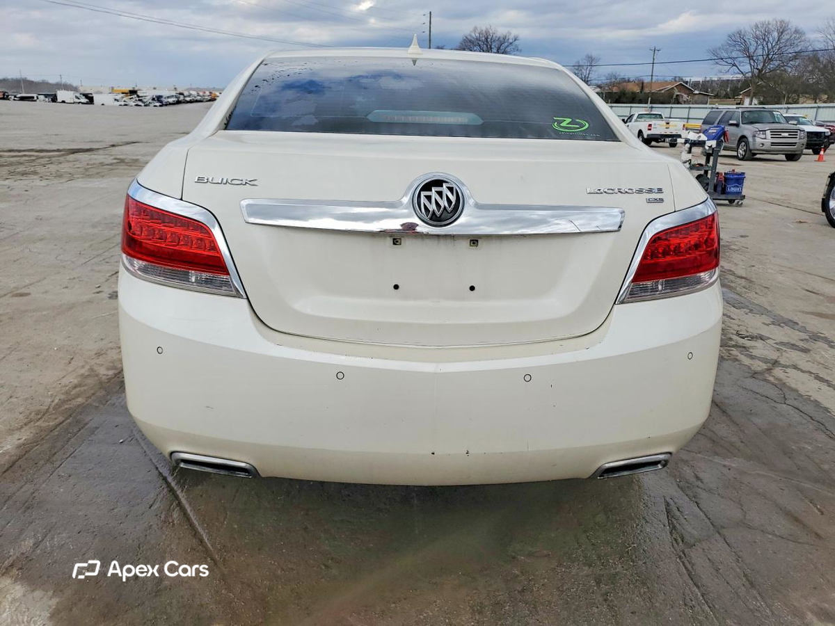 Buick LaCrosse 2011