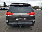 Toyota Sienna 2012