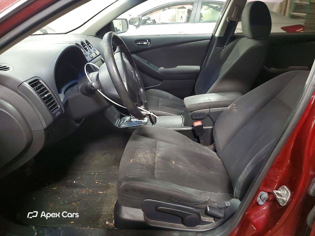 Nissan Altima 2011