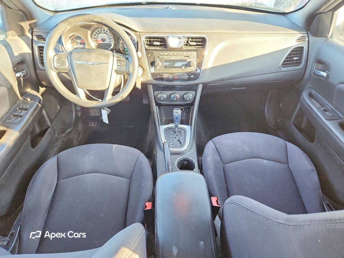 Chrysler 200 2013