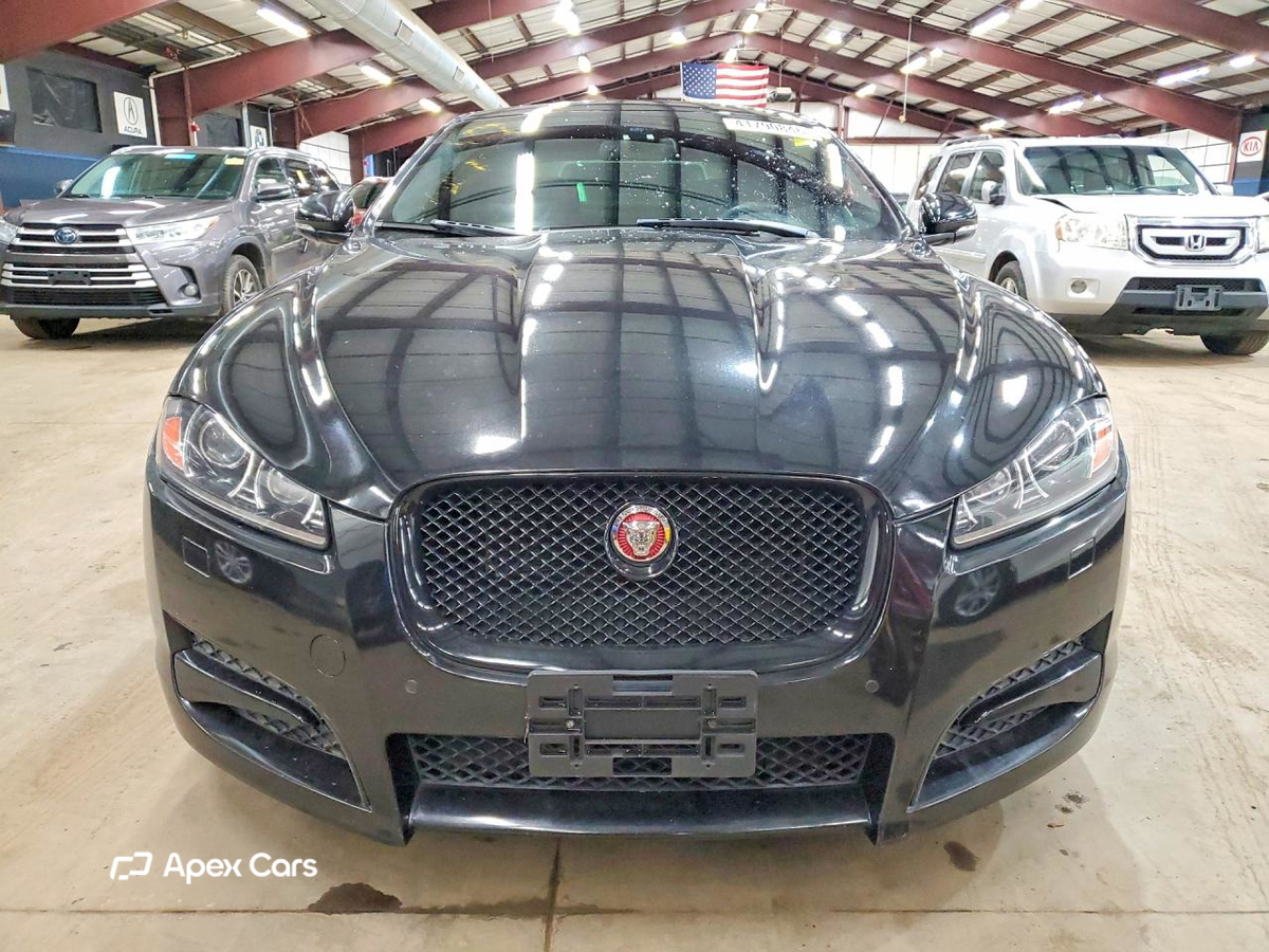 Jaguar XF 2015