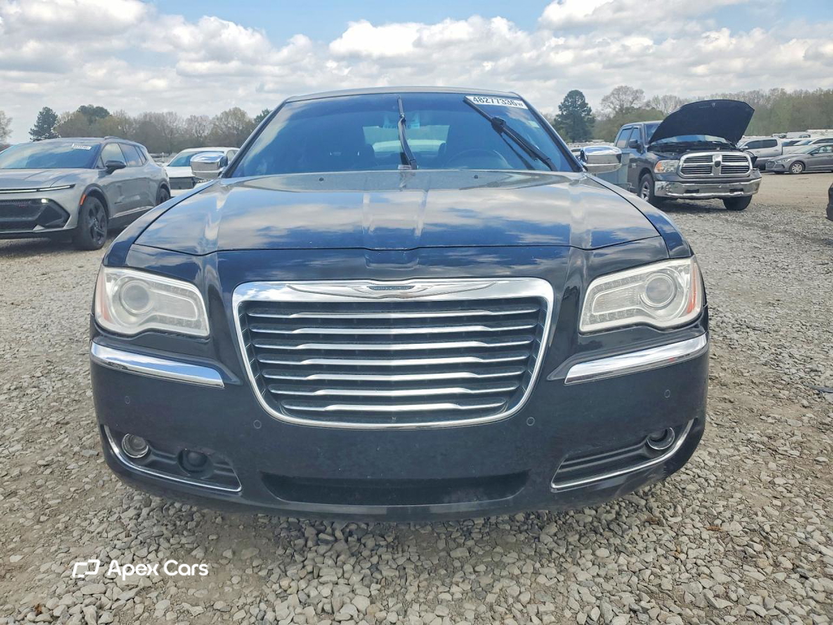 Chrysler 300 2011