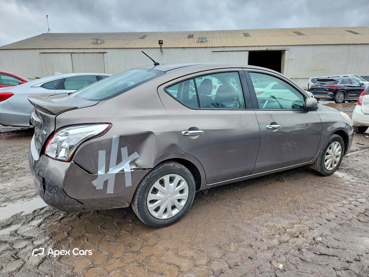 Nissan Versa 2014