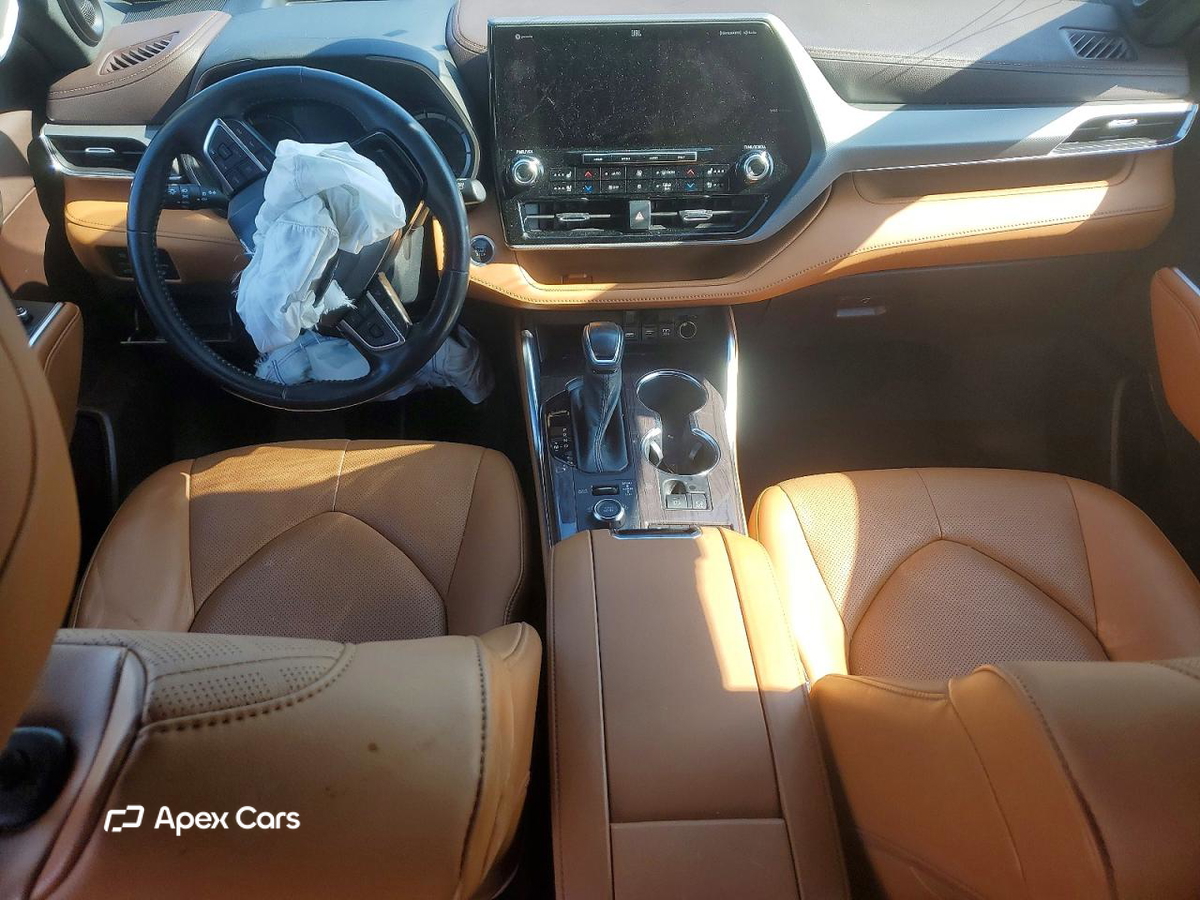 Toyota Highlander 2021
