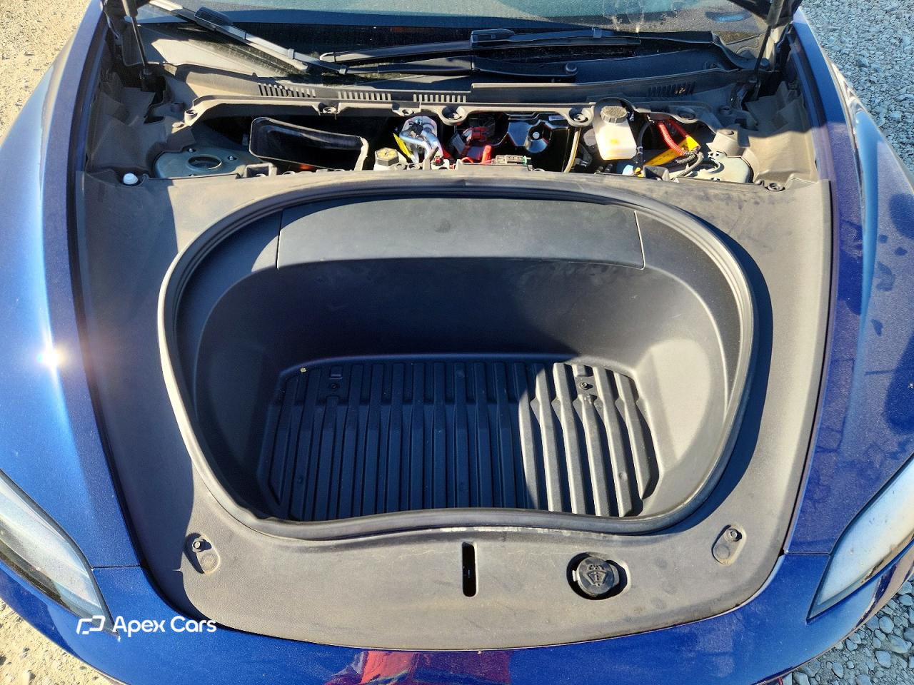 Tesla Model 3 2024