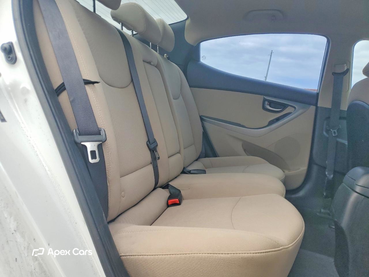 Hyundai Elantra 2014